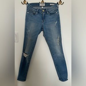 Frame Le Skinny De Jeanne